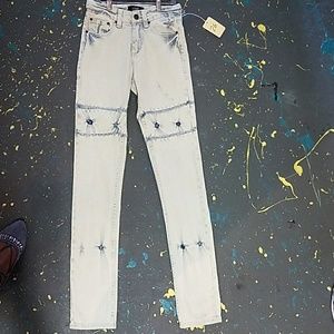 Court skinny jeans